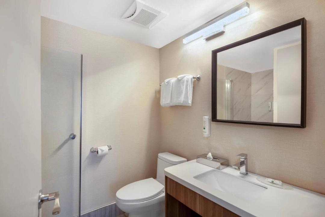 Photo of Bathroom in Fallsview