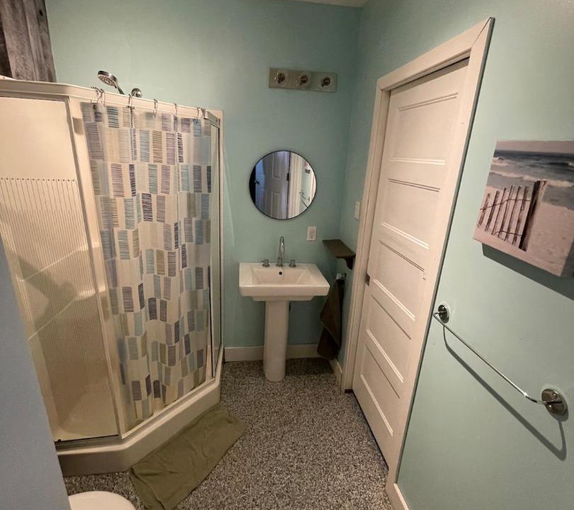 Photo of Bathroom in Saint-Elie-dʼOrford