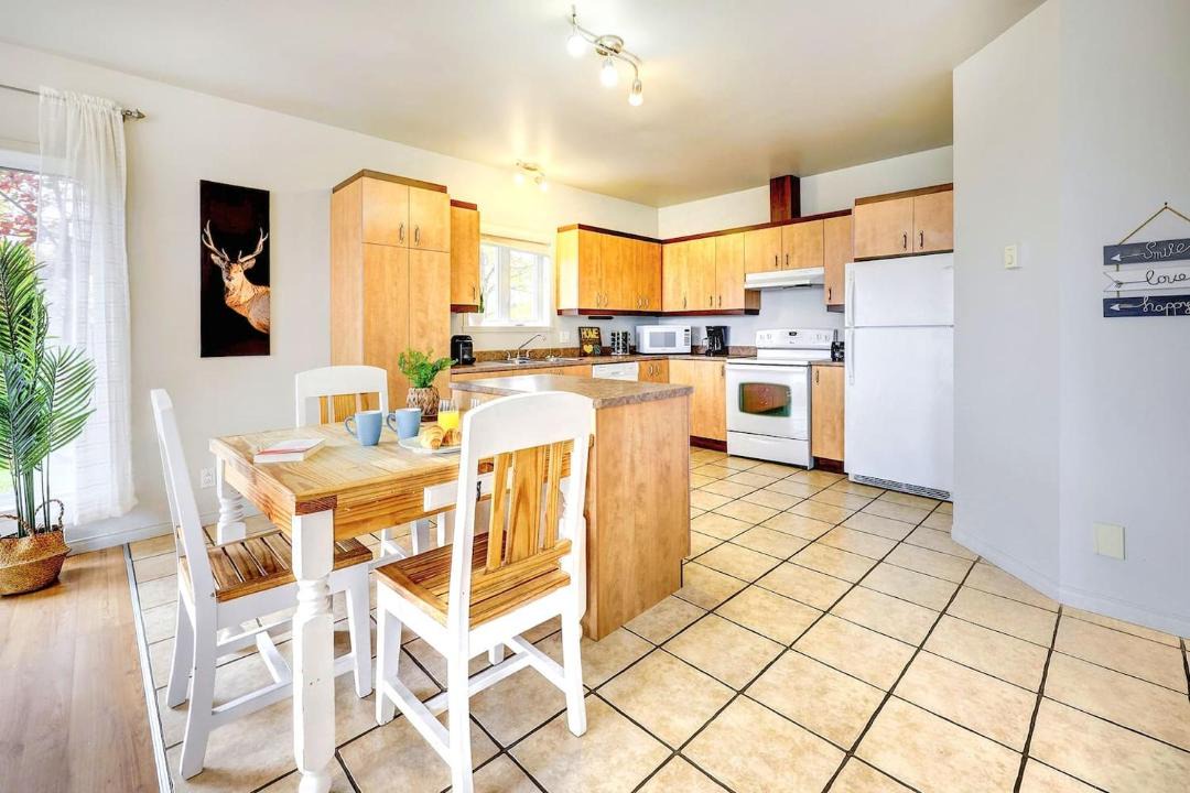 Photo of Kitchen in Petite-Riviere-Saint-Francois
