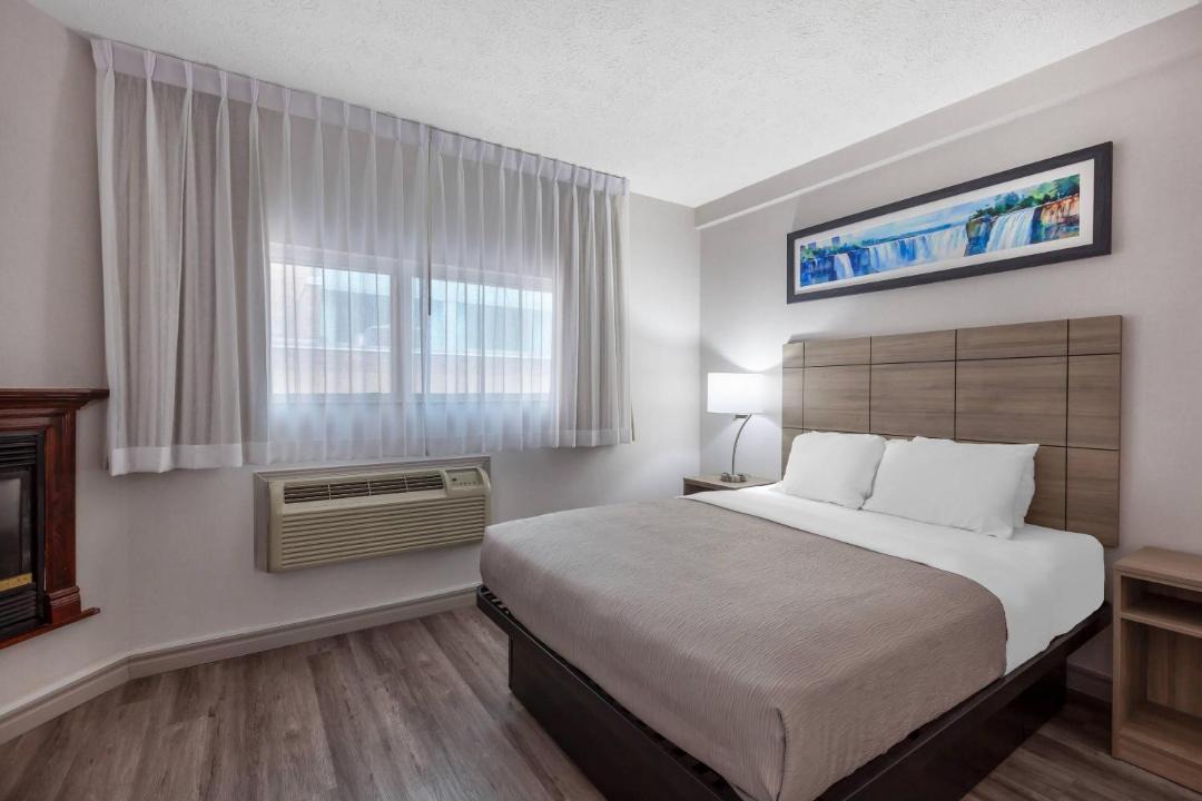 Photo of Bedroom in Fallsview