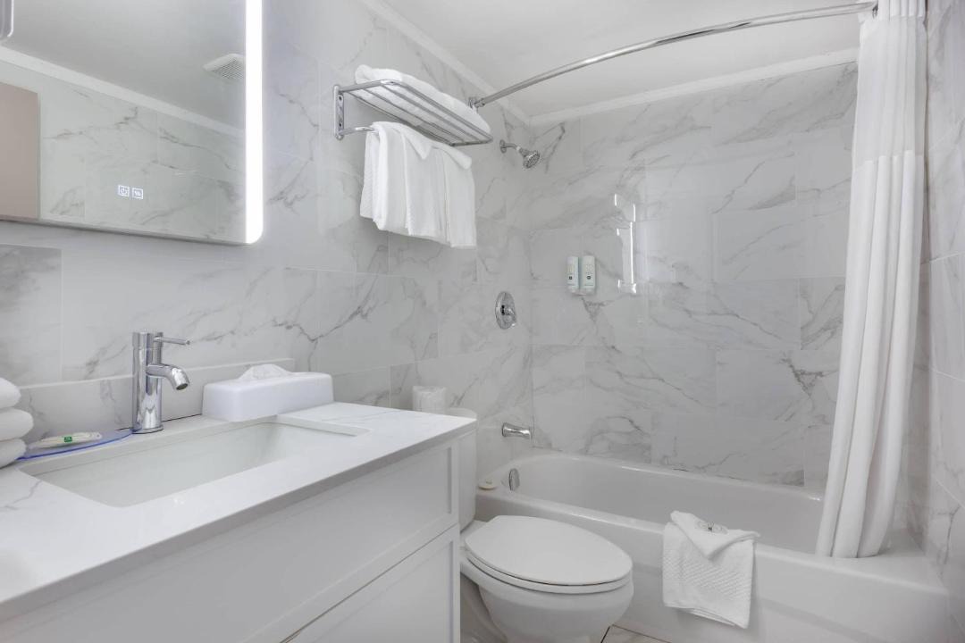 Photo of Bathroom in Fallsview