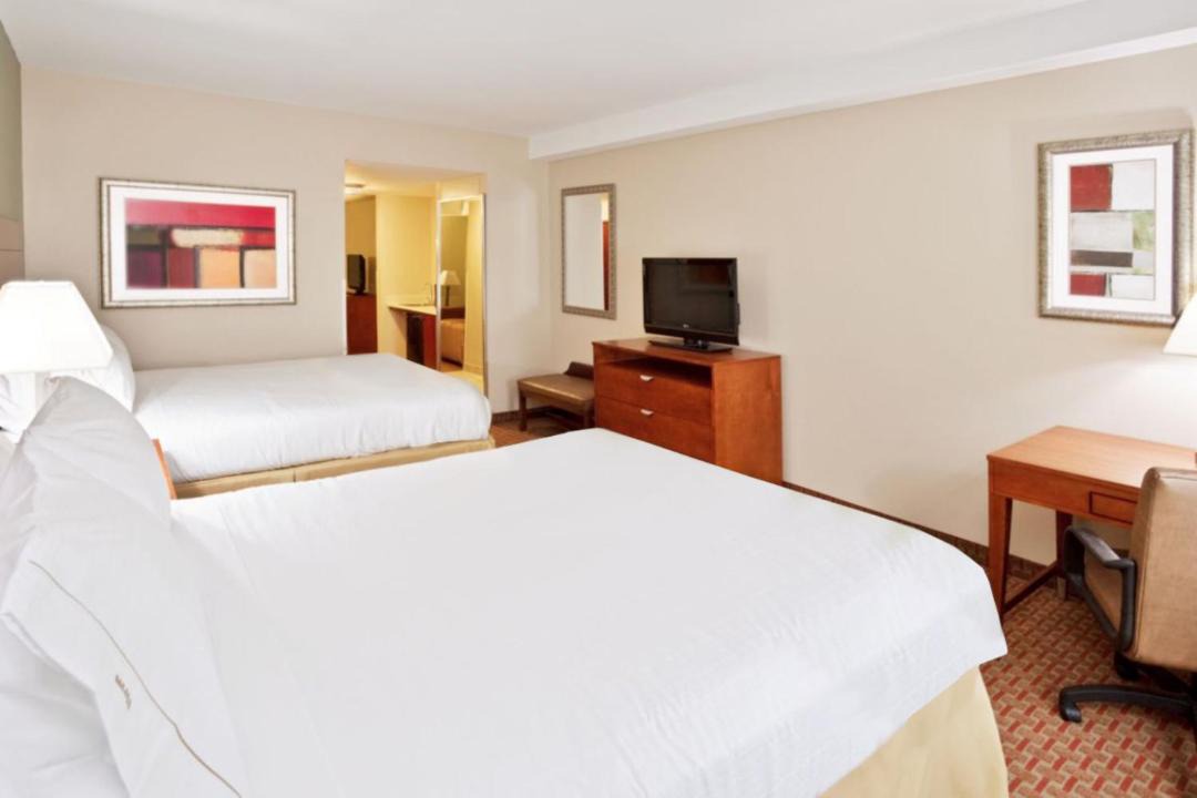 Photo of Bedroom in Niagara Falls