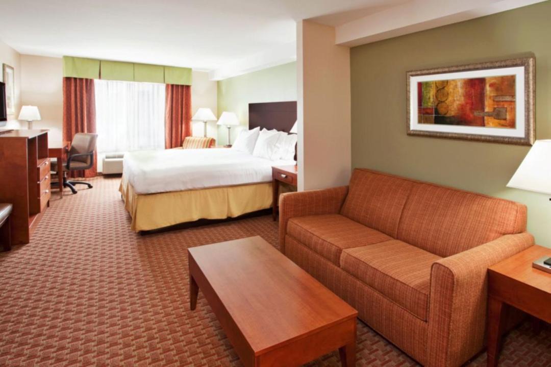 Photo of Bedroom in Niagara Falls