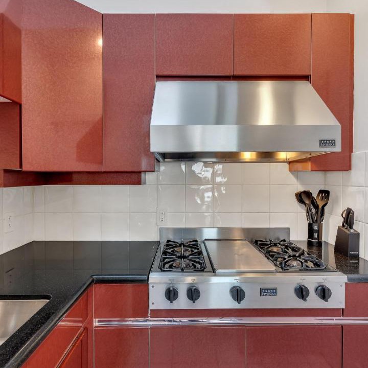 Photo of Kitchen in West Vancouver