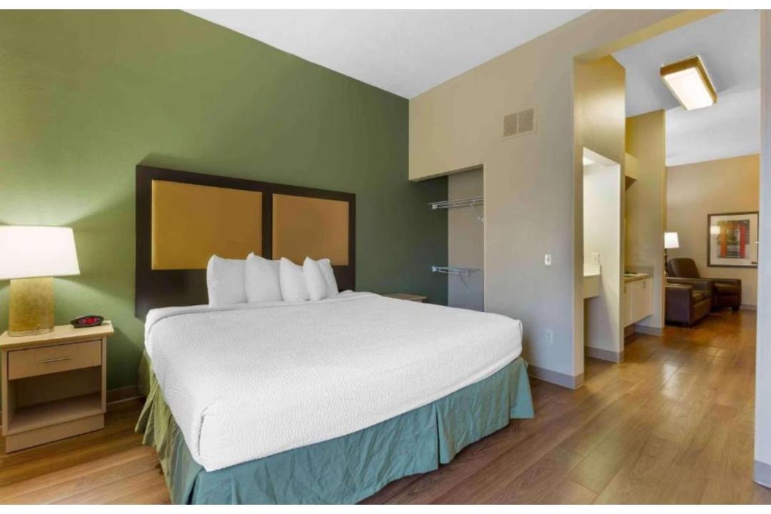Photo of Bedroom in Findlay