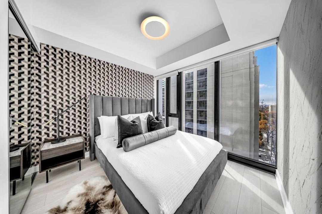 Photo of Bedroom in Bloor-Yorkville