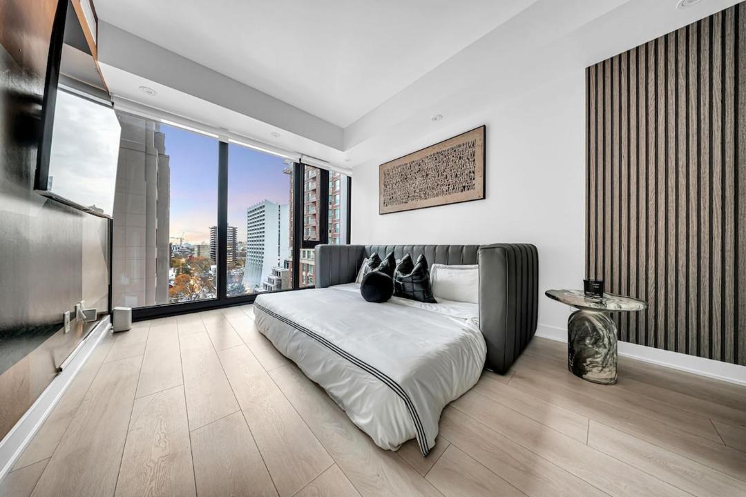 Photo of Bedroom in Bloor-Yorkville