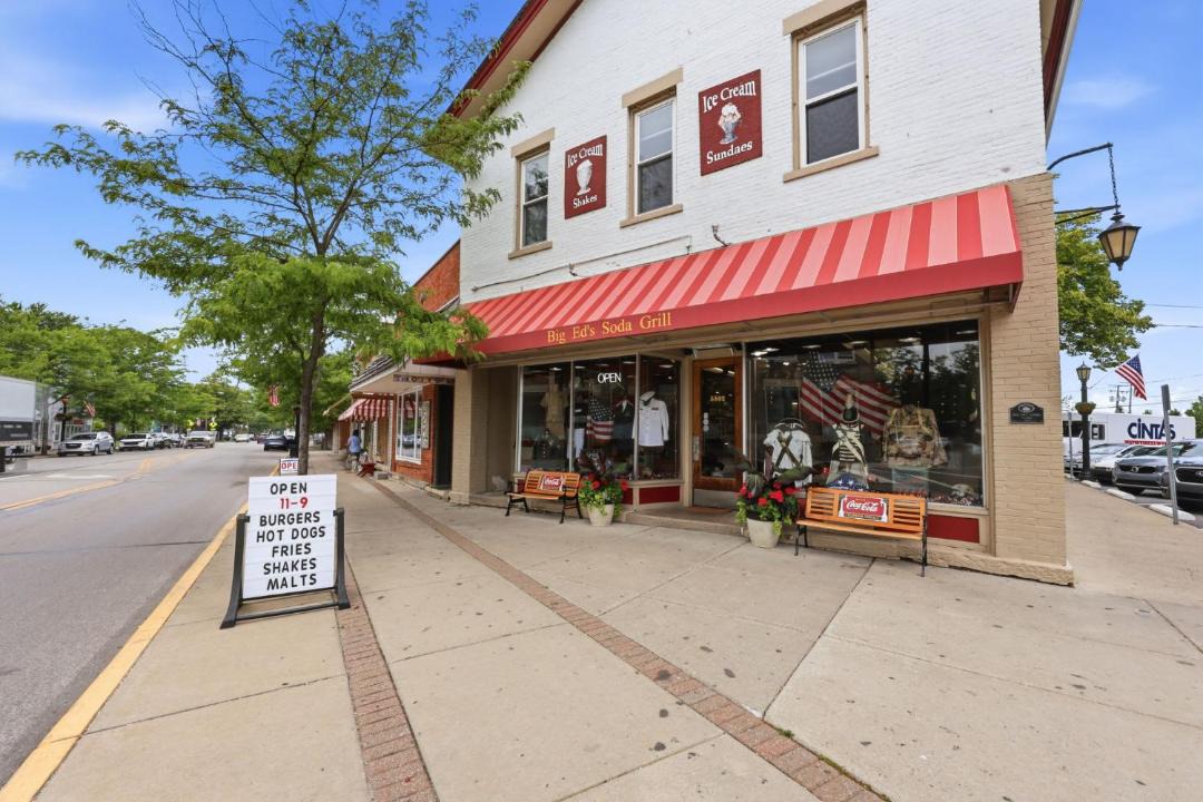 Photo of Others in Vermilion