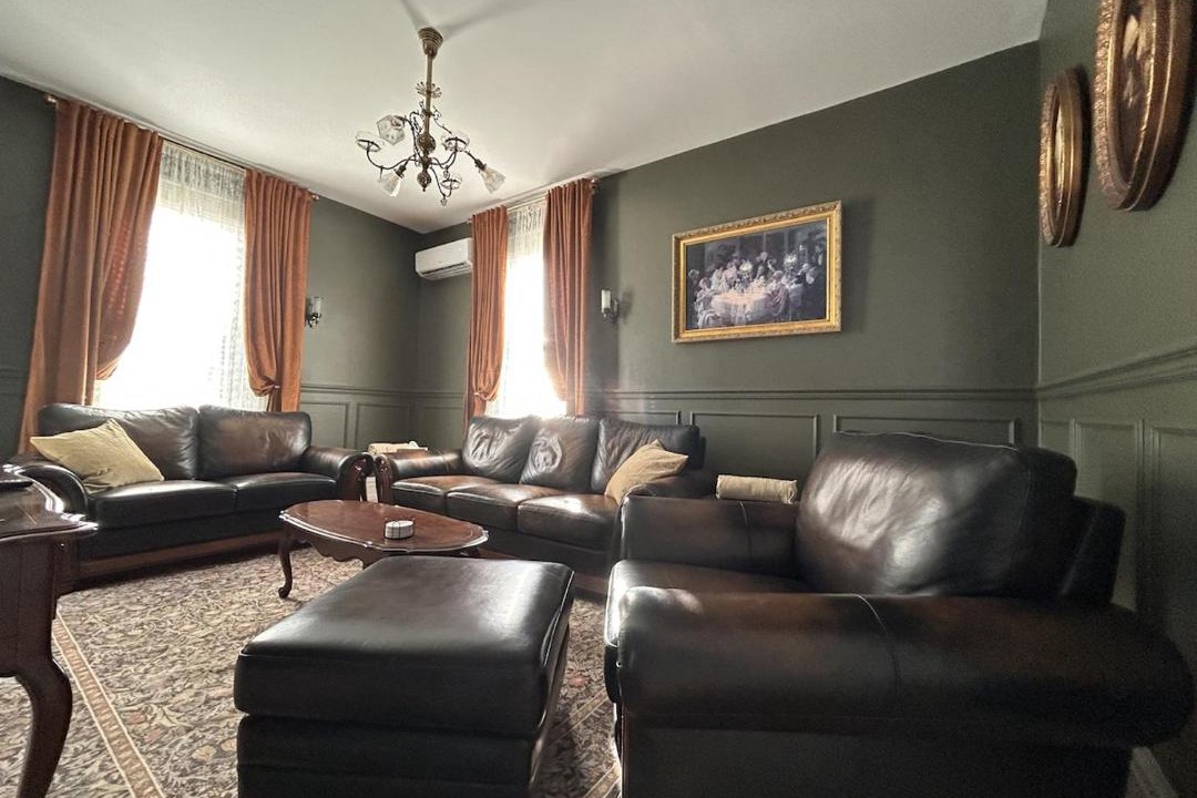 Photo of Livingroom in Centre-Ville