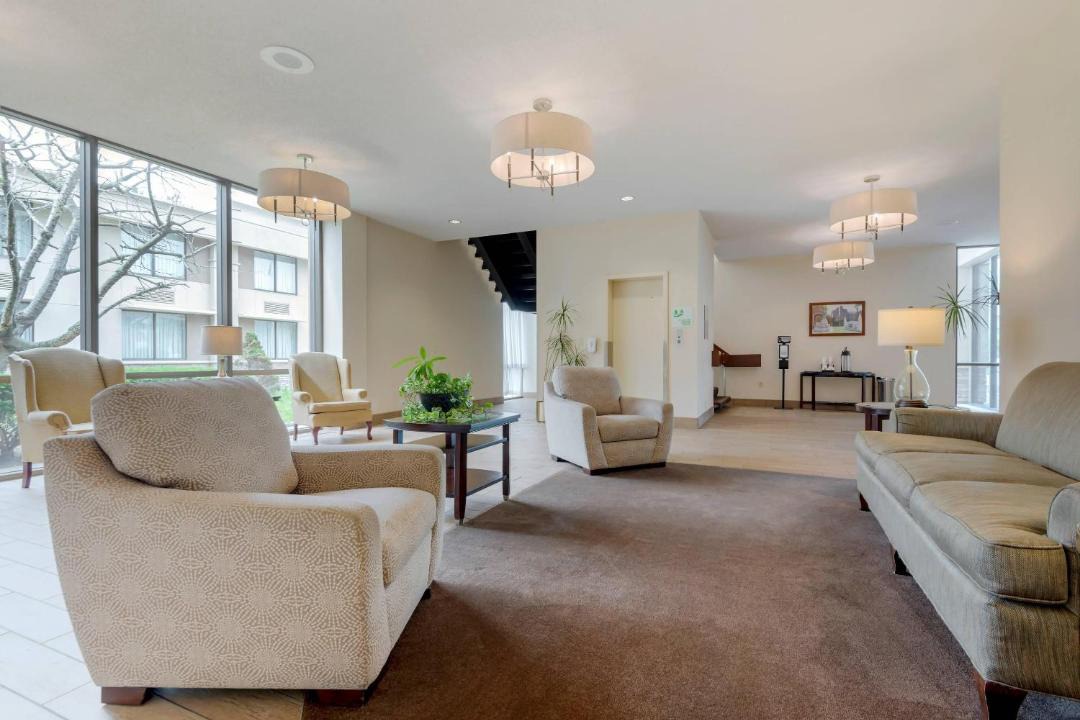 Photo of Livingroom in Elmira