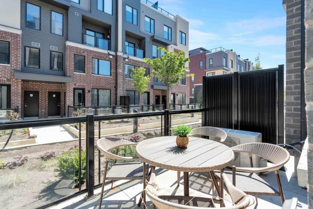 Photo of Patio Balcony in Erin Mills