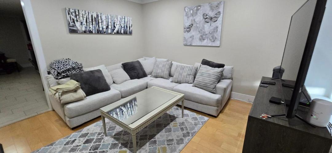 Photo of Livingroom in Burnaby