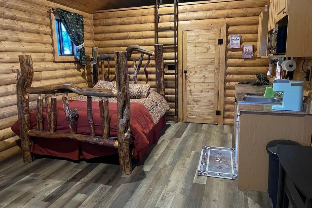Photo of Bedroom in Division No. 11