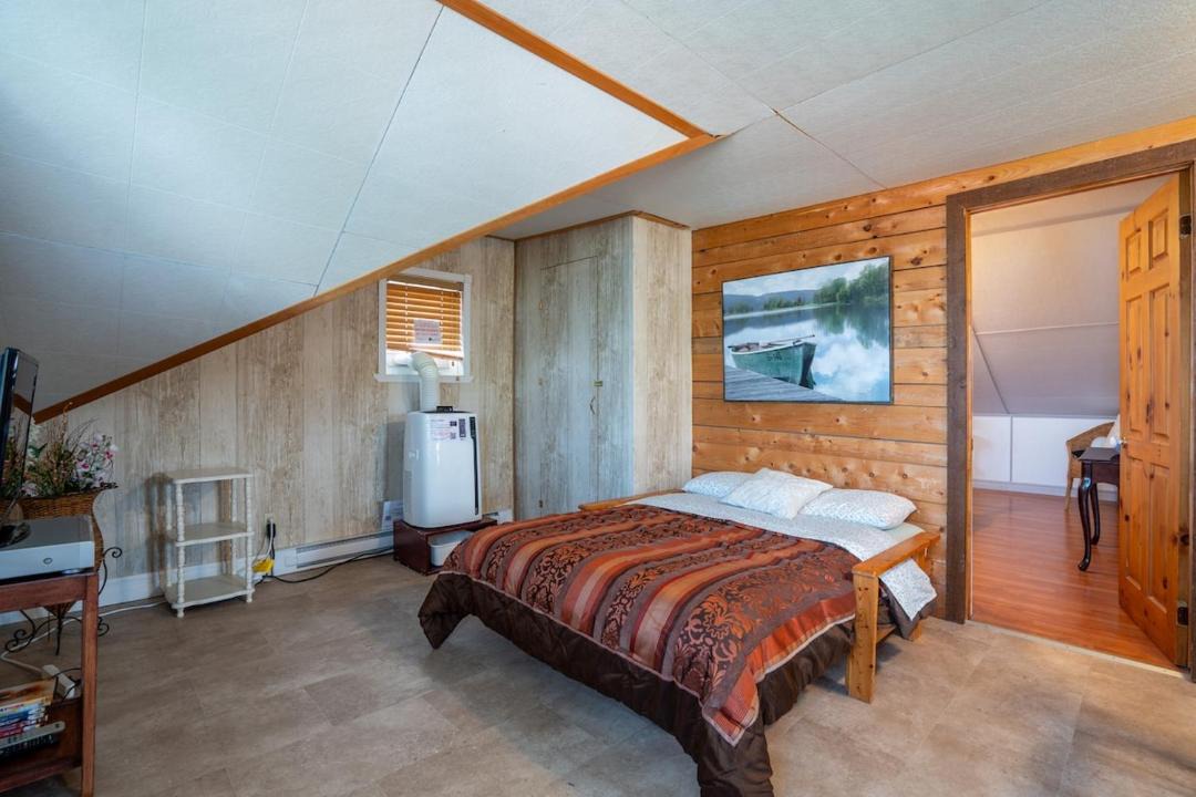 Photo of Bedroom in Mauricie