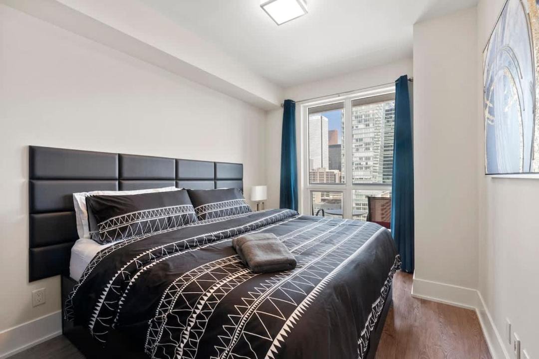 Photo of Bedroom in Toronto Entertainment District