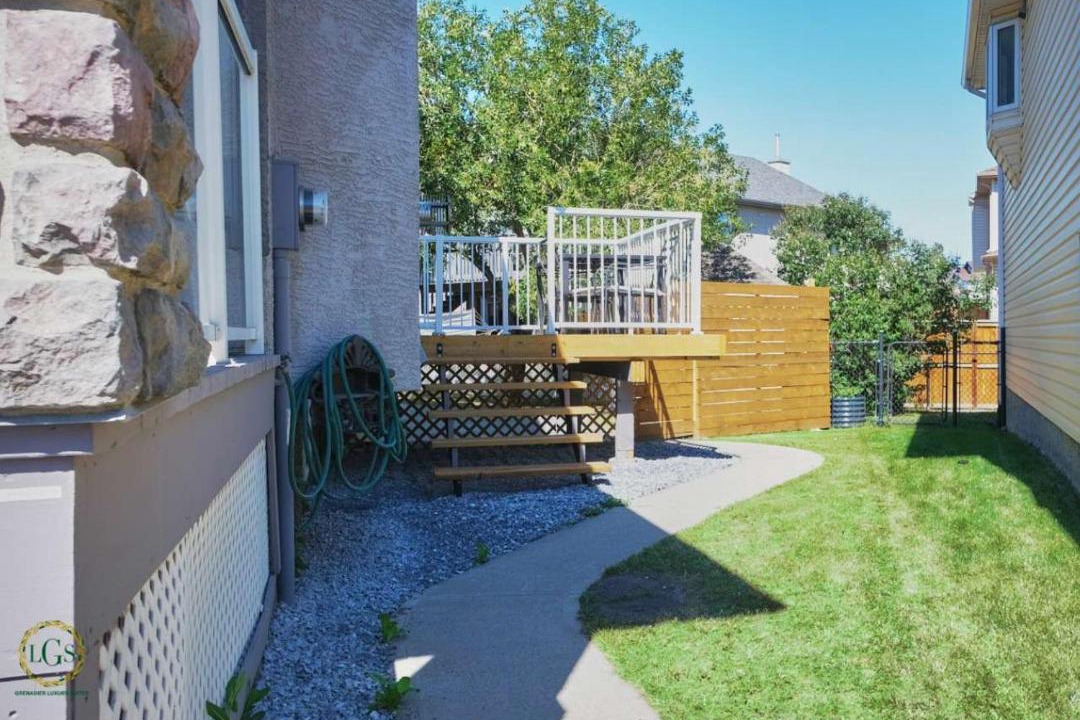 Photo of Patio Balcony in Arbour Lake