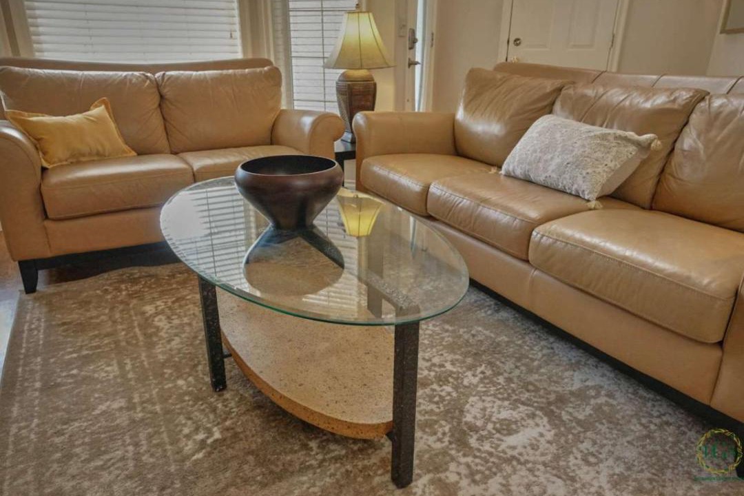 Photo of Livingroom in Arbour Lake