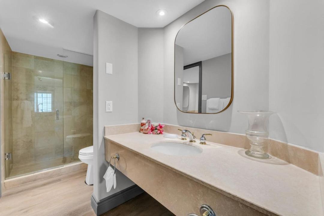 Photo of Bathroom in Oro-Medonte