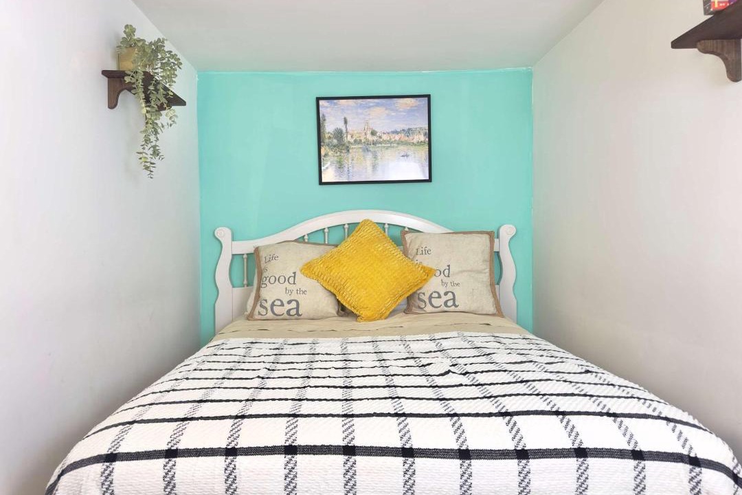 Photo of Bedroom in Port Colborne