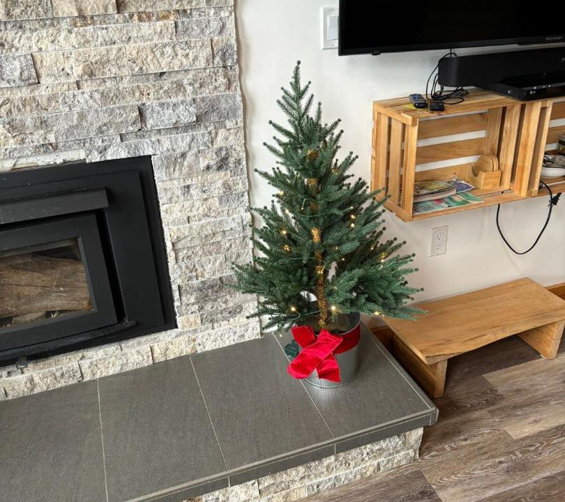 Photo of Livingroom in Colpoys Bay