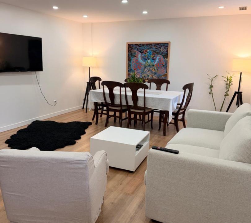Photo of Livingroom in Dollarton