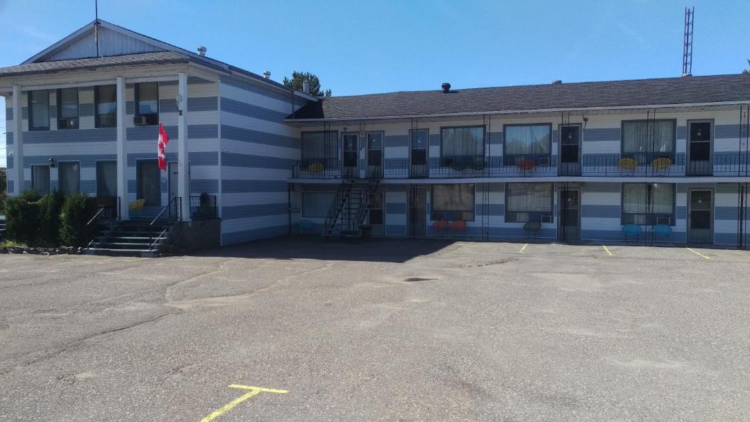 Photo of Others in Latchford
