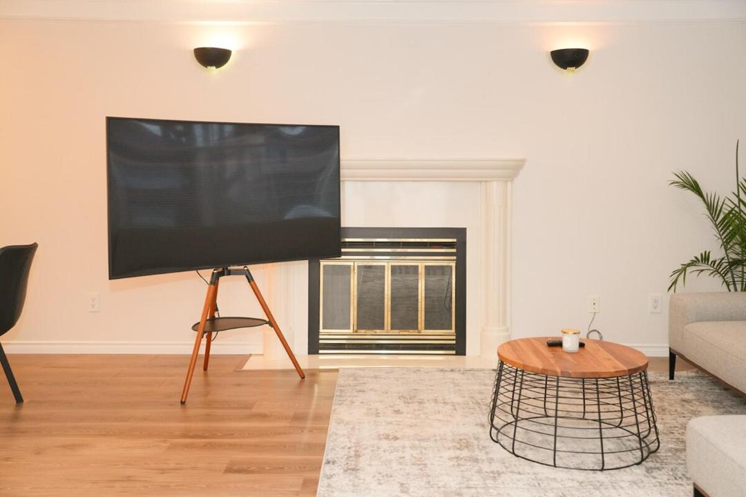 Photo of Livingroom in Marpole