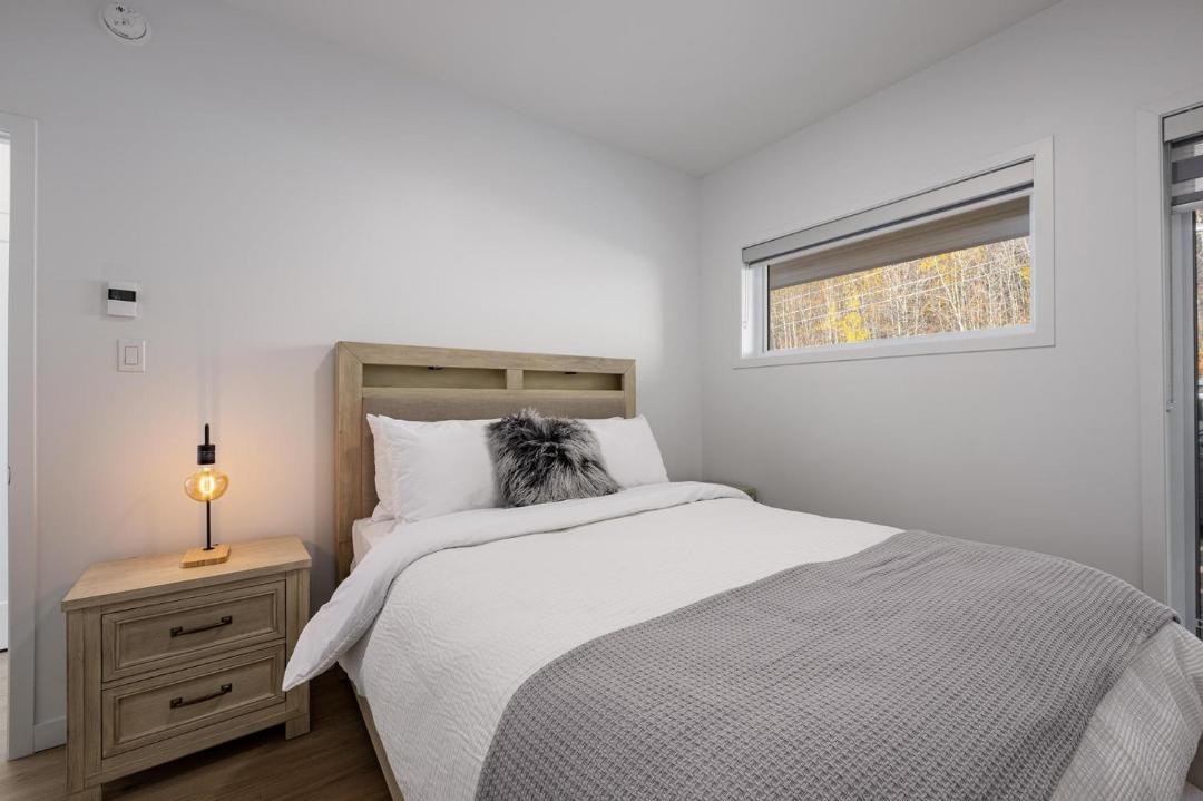 Photo of Bedroom in Petite-Riviere-Saint-Francois