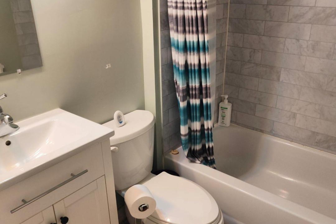 Photo of Bathroom in Bay Street Corridor