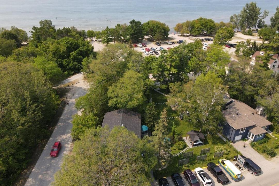 Photo of Others in Wasaga Beach
