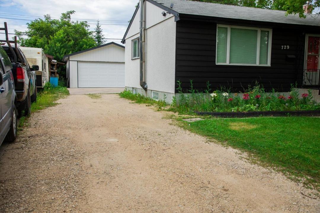 Photo of Others in East Kildonan