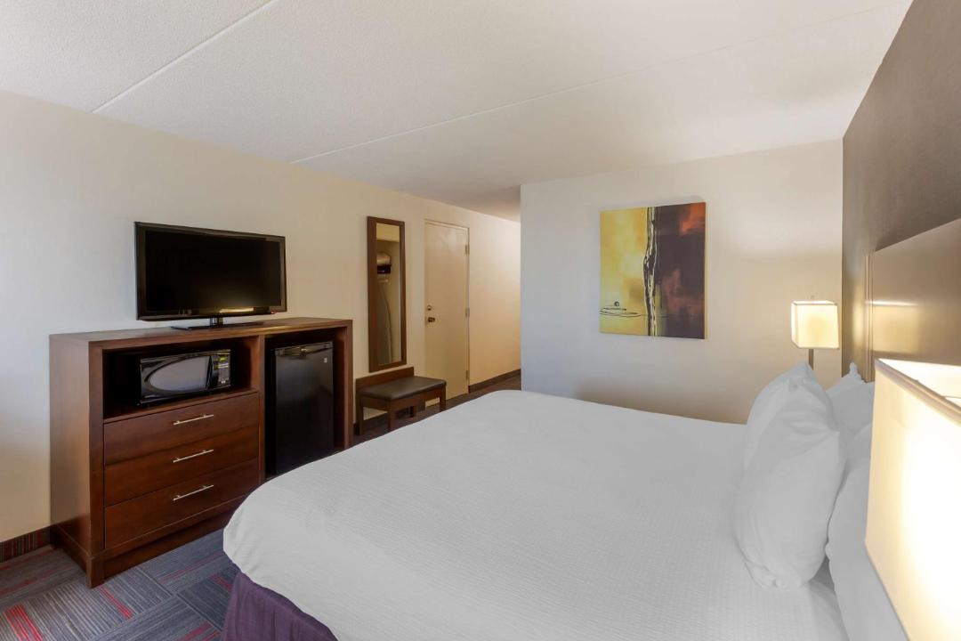 Photo of Bedroom in Northeast Mississauga