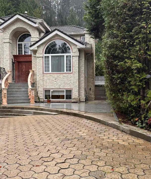 Photo of Others in District of North Vancouver