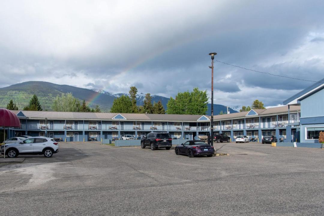 Photo of Others in Valemount