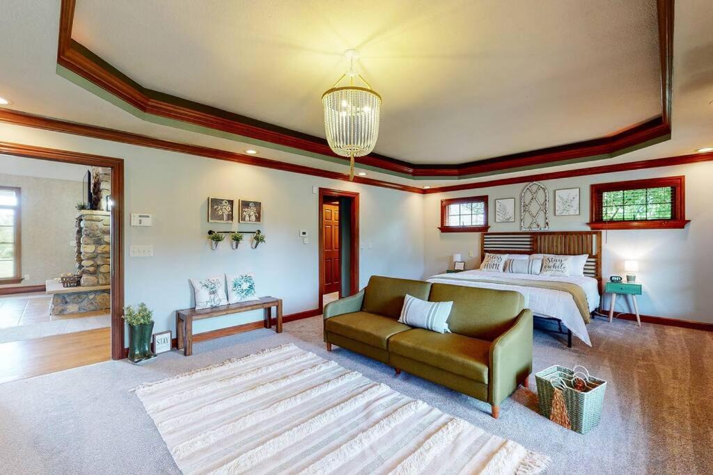 Photo of Others in North Lawrence