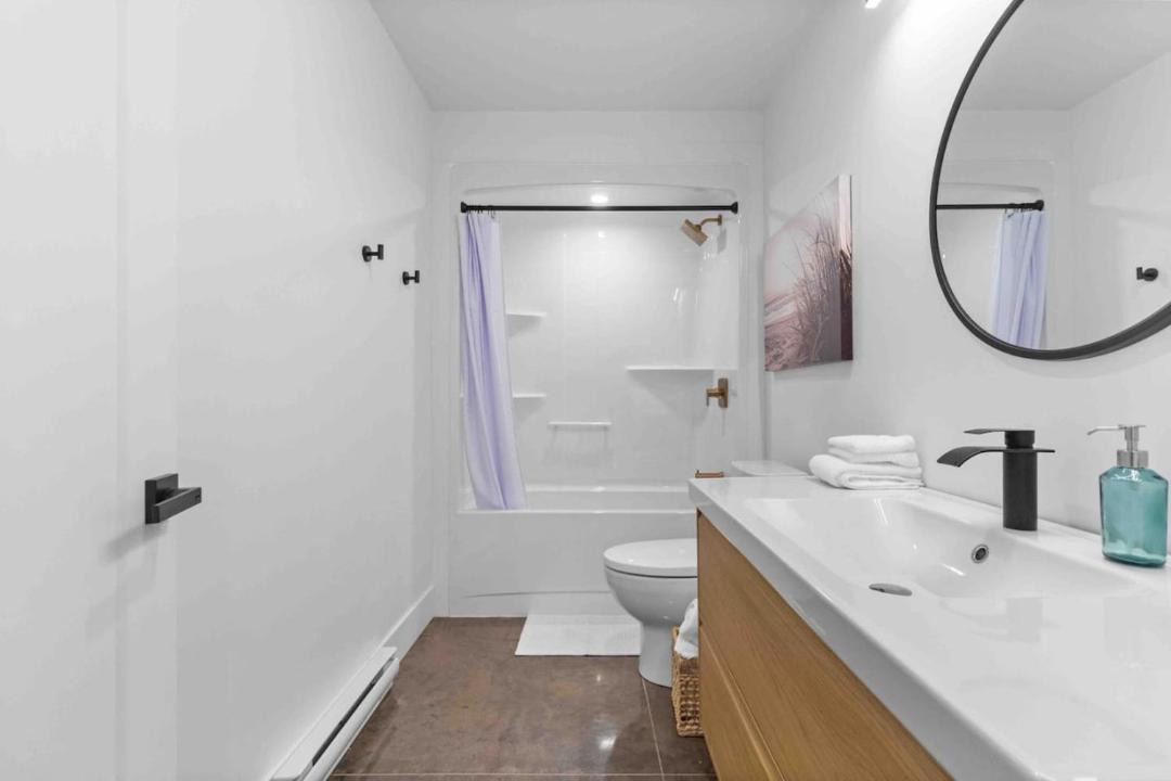 Photo of Bathroom in Lot 61