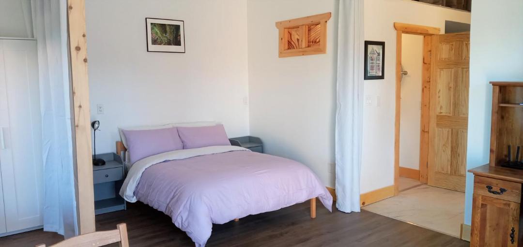 Photo of Bedroom in Lunenburg
