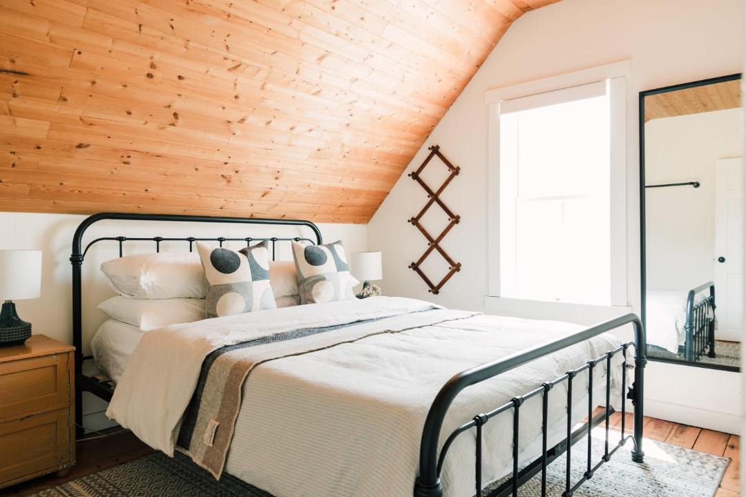 Photo of Bedroom in West Lake