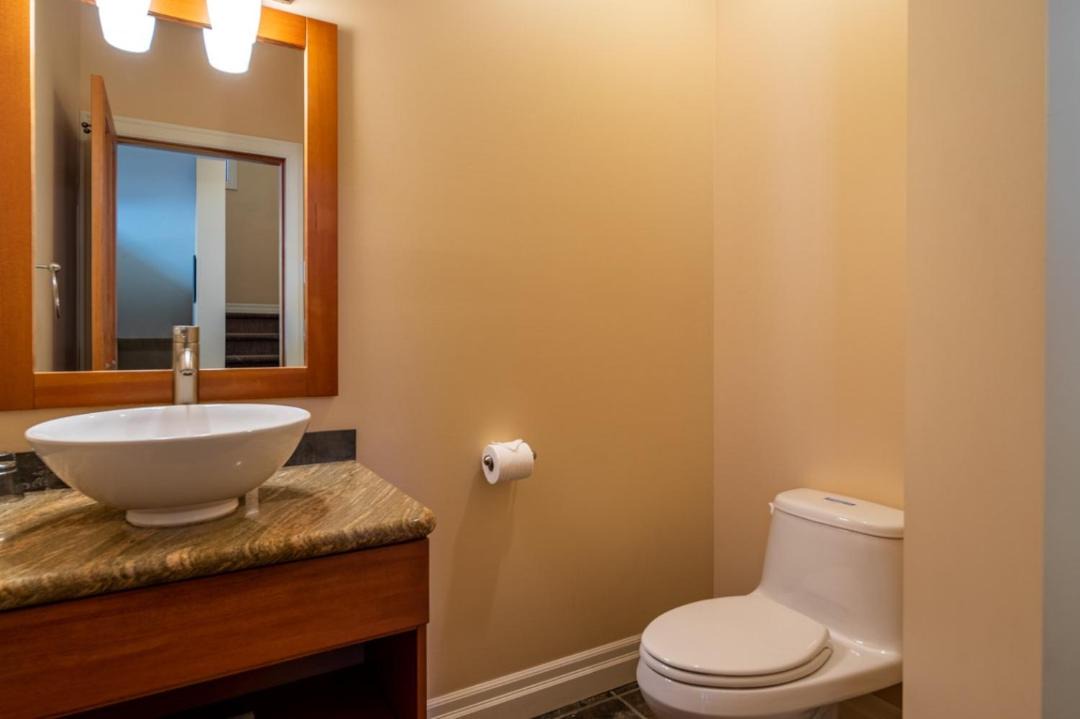 Photo of Bathroom in Nakusp