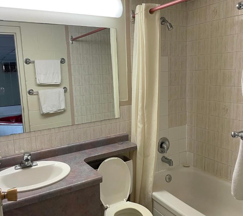 Photo of Bathroom in Niagara Falls