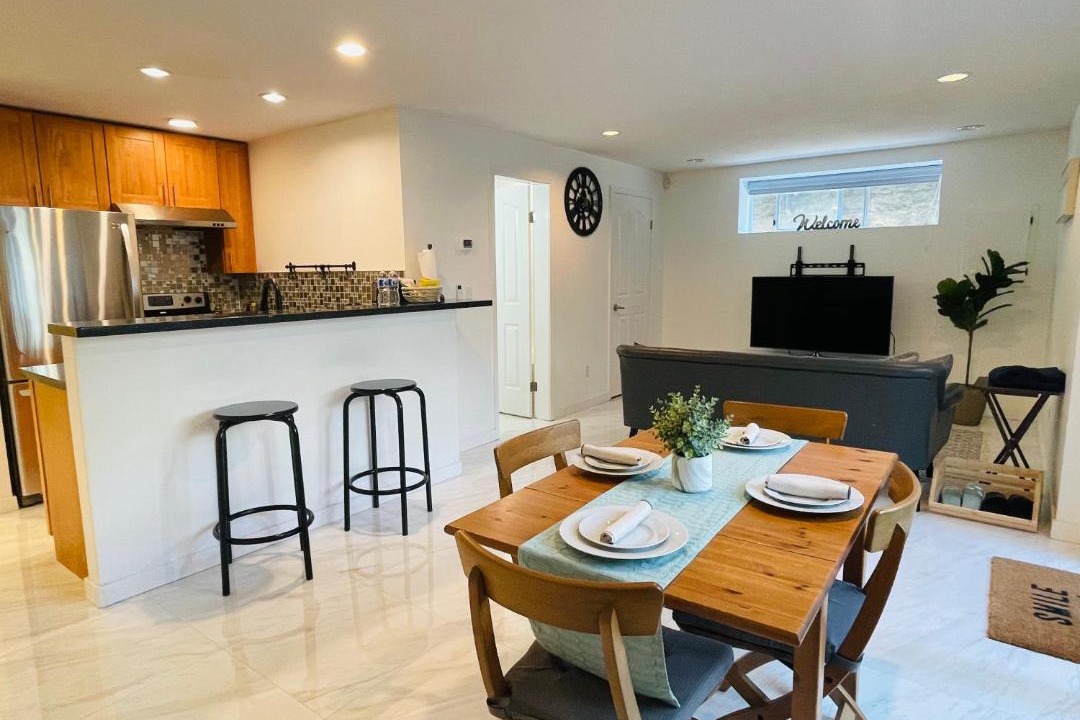 Photo of Livingroom in Fraserview