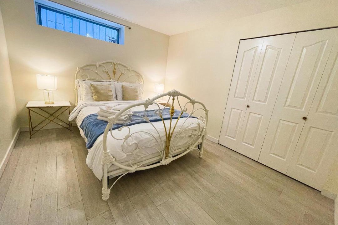 Photo of Bedroom in Fraserview