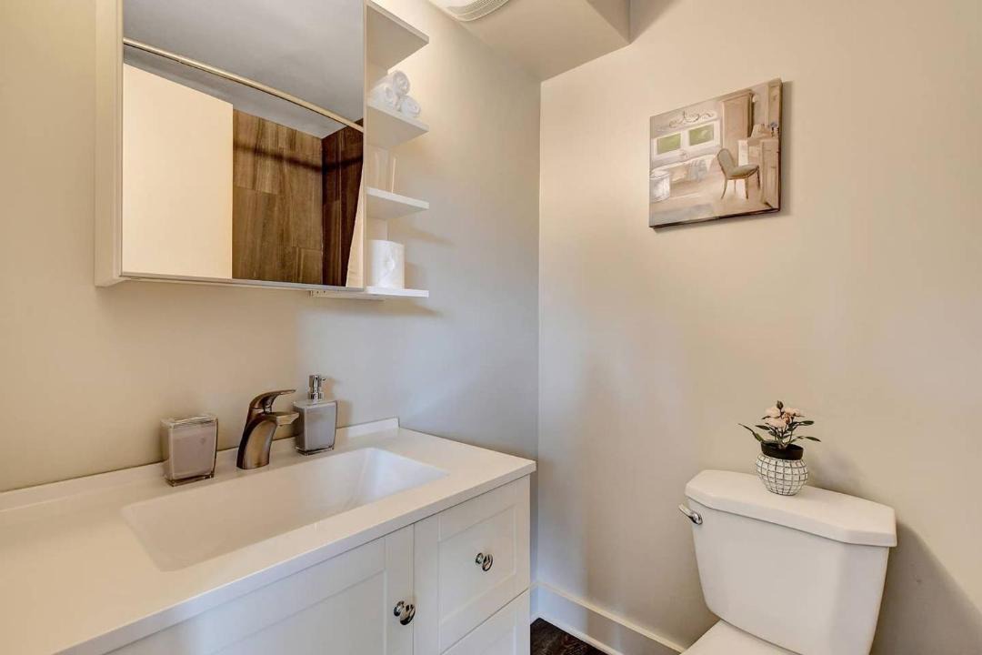 Photo of Bathroom in Vanier North