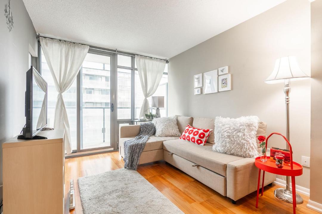 Photo of Livingroom in Bay Cloverhill