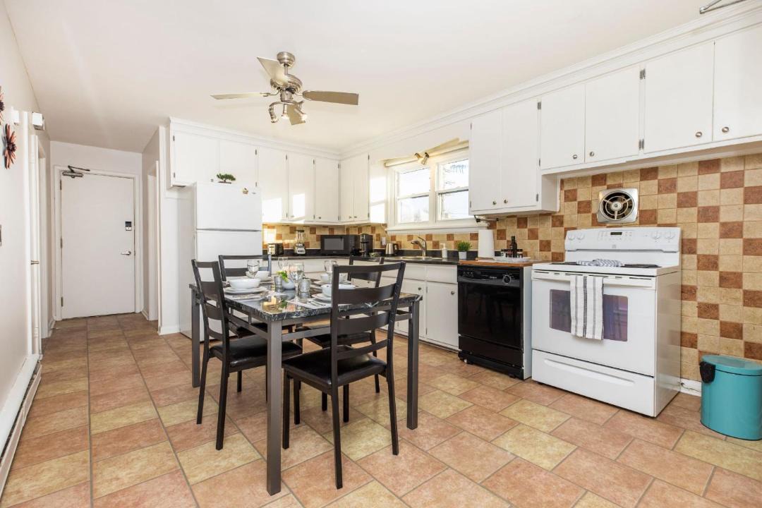 Photo of Kitchen in Vanier North