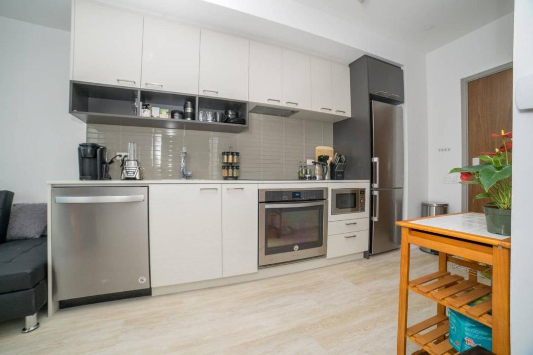 Photo of Kitchen in Bay Street Corridor