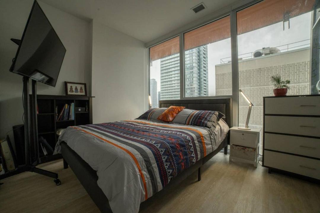 Photo of Bedroom in Bay Street Corridor