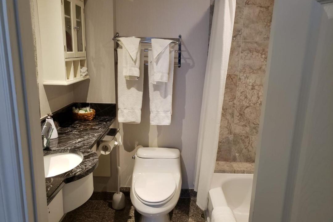 Photo of Bathroom in Milton Park