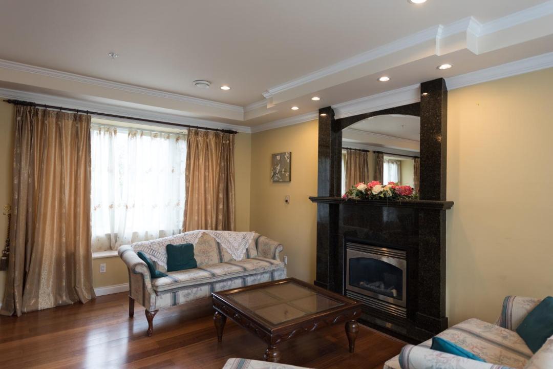 Photo of Livingroom in Marpole
