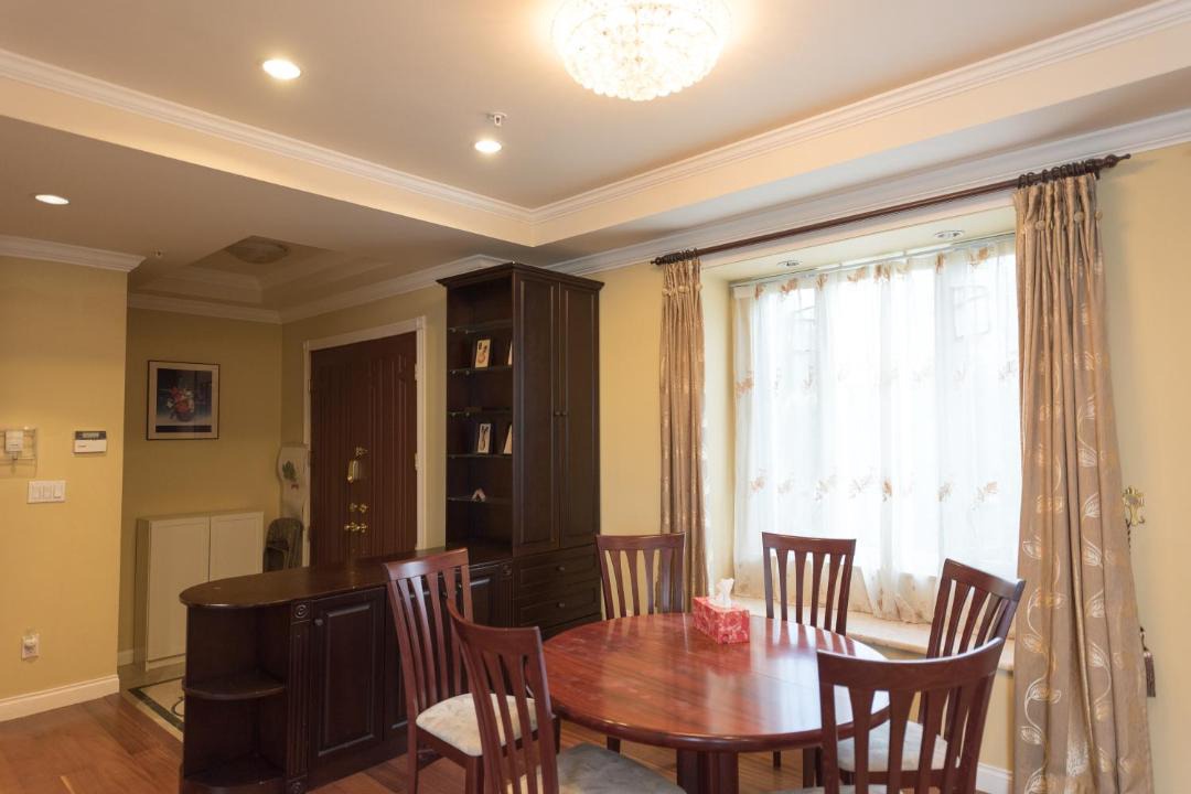 Photo of Livingroom in Marpole